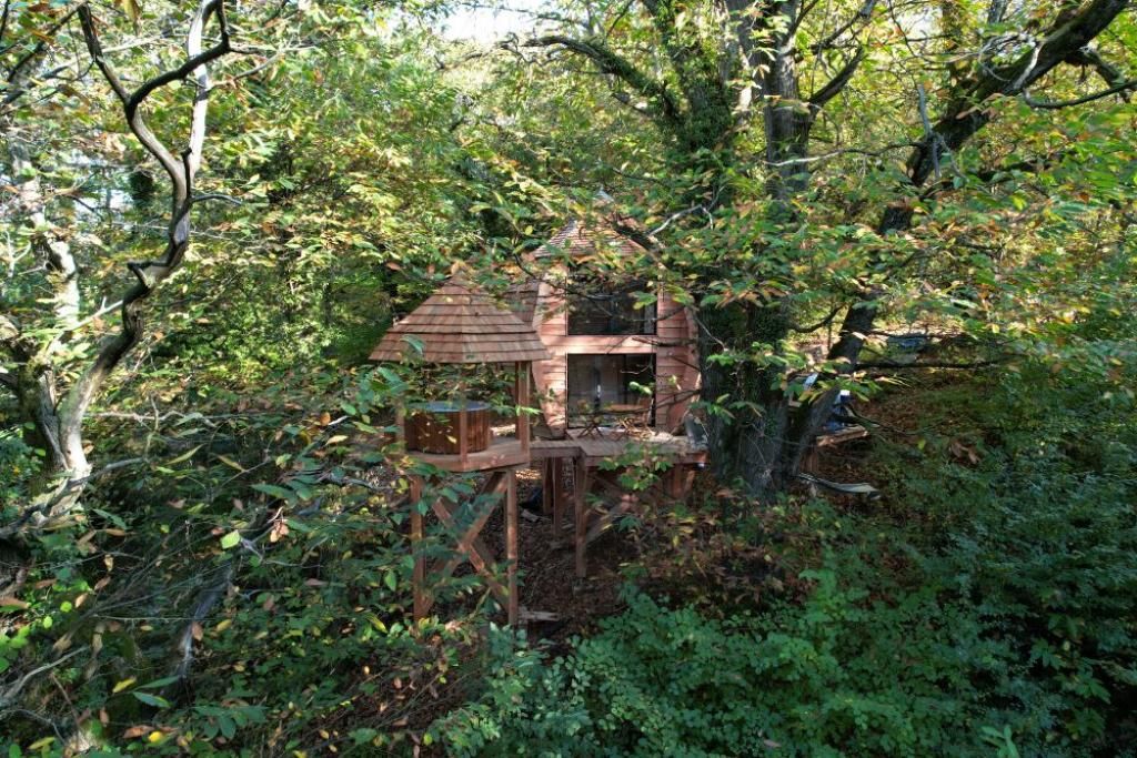 Lodge ou cabane : quel hébergement insolite est fait pour vous ?