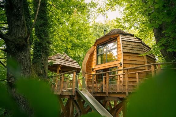 Pourquoi les hébergements insolites séduisent de plus en plus de voyageurs ?