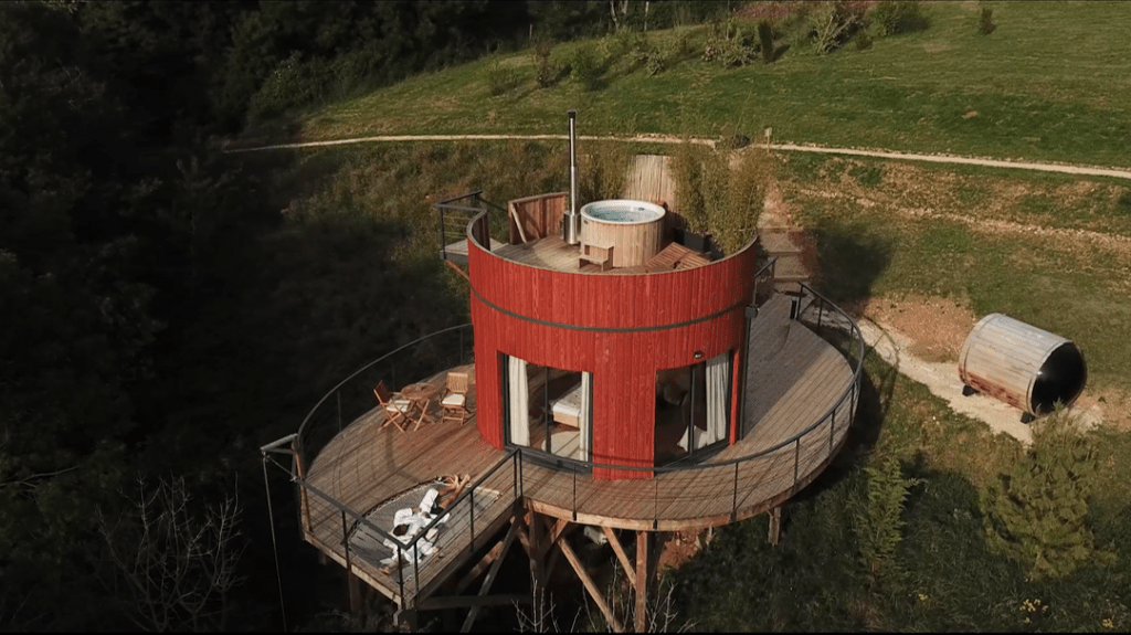 Lodge ou cabane : quel hébergement insolite est fait pour vous ?