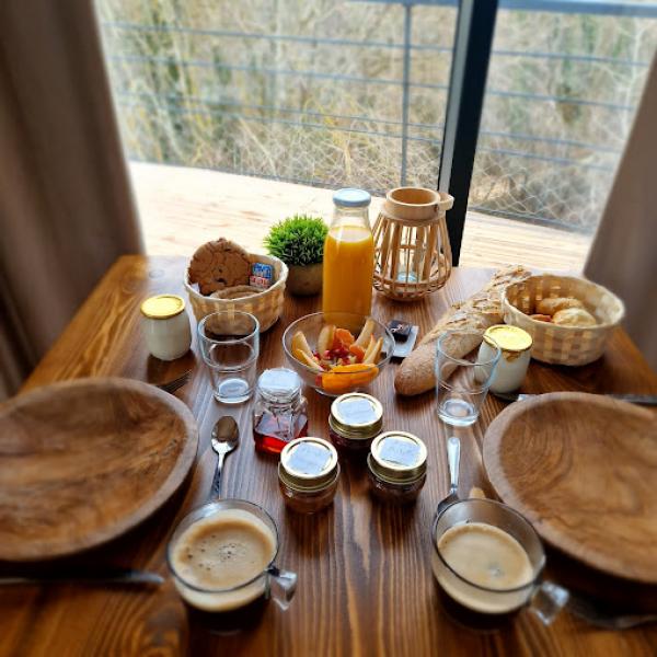 Le Domaine des Étoiles - Our Services