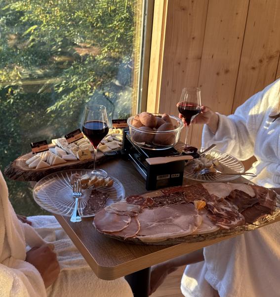 Le Domaine des Étoiles - Our Services